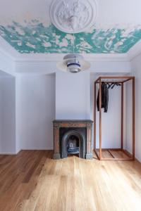 Galeriebild der Unterkunft Beautiful New Apartment in Town Centre in Bilbao + 6 Fotos
