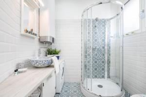 Ένα μπάνιο στο BpR SHINY Deluxe Home +16 φωτογραφίες