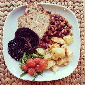 Makanan di atau berdekatan rumah percutian