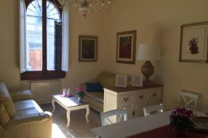 Gallery image of Charming Family Lodge With Private Garage in Florence