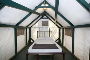 Katil dua tingkat atau katil-katil dua tingkat dalam bilik di Curry Village