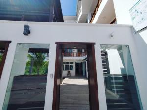 Majutusasutuse Hotel Cally fassaad või sissepääs