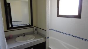 Łazienka w obiekcie HL 017 ·HL 017 3 bedroom 2 bathroom, villa high standard