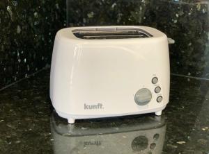 a white toaster sitting on top of a counter at Apartamento San Francisco in Santa Cruz de la Palma