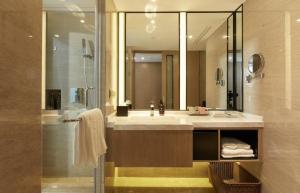 Vannituba majutusasutuses Zenith Hotel-Near Train Station & The Mixc
