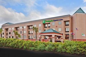 Gallery image of Holiday Inn Express Hotel & Suites Lawrenceville, an IHG Hotel in Lawrenceville