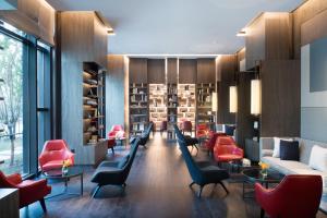 Posezení v ubytování Crowne Plaza Shanghai Pujiang by IHG