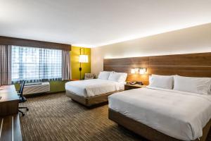 Postel nebo postele na pokoji v ubytování Holiday Inn Express & Suites Camarillo by IHG