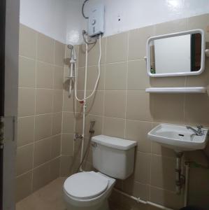 A bathroom at 3BU Hostel Baguio - Session-Governor Pack