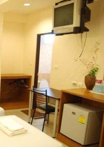 Kuchyň nebo kuchyňský kout v ubytování Rambuttri House + 24 fotografií