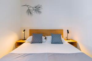 Postel nebo postele na pokoji v ubytování MORENIA All Inclusive Hotel