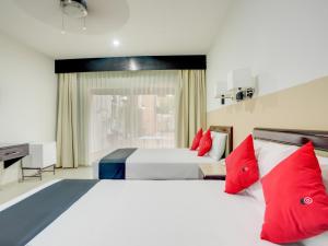 เตียงในห้องที่ Hotel Siglo 21 Merida +43 ภาพ