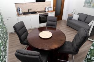 Kuchyň nebo kuchyňský kout v ubytování BIT-City Studio und Appartement