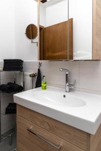 Kuchyň nebo kuchyňský kout v ubytování BIT-City Studio und Appartement