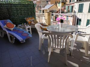 A balcony or terrace at Shanti 1
