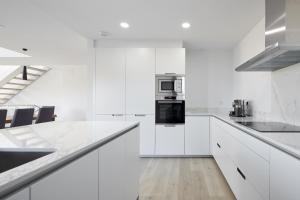 A kitchen or kitchenette at Villa Alimar - Basque Stay