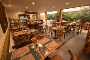 Gallery image of Hotel Di Torlaschi in Valdivia