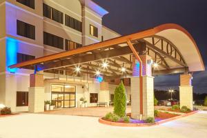 a hotel building with awning in front of it at Holiday Inn Express and Suites Columbia University Area, an IHG Hotel in Columbia