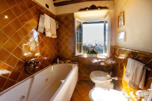 A bathroom at La Casa del Sole