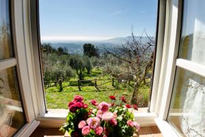 A general mountain view or a mountain view taken from the holiday home