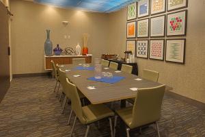 Fotografie z fotogalerie ubytování Holiday Inn Express & Suites Boise Airport by IHG v destinaci Boise + 39 fotografií