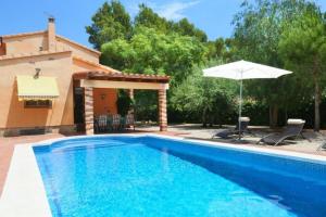 Kép AME447 Chalet con piscina privada 9x5m y jardín vallado szállásáról Les tres Cales városában a galériában