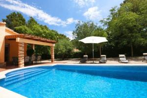Kép AME447 Chalet con piscina privada 9x5m y jardín vallado szállásáról Les tres Cales városában a galériában