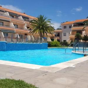 Bazén v ubytování Los Cancajos Apartamento Acijoa nebo v jeho okolí