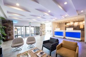 Posezení v ubytování Holiday Inn Express and Suites Celaya by IHG