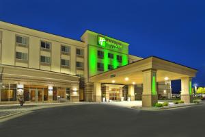 Gallery image of Holiday Inn & Suites Green Bay Stadium, an IHG Hotel in Green Bay