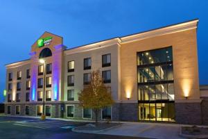 Photo de la galerie de l'établissement Holiday Inn Express and Suites Batavia, an IHG Hotel, à Batavia