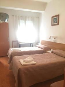 Gallery image of PENSION MIRAFLORES in Zaragoza