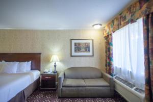 Gallery image of Days Inn by Wyndham Shenandoah in The Woodlands