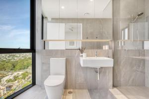 Vonios kambarys apgyvendinimo įstaigoje Vue Broadbeach - Official