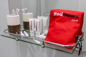 Fotografie z fotogalerie ubytování RedDoorz near Plaza Senayan v destinaci Jakarta