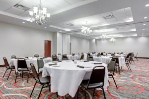 Ресторан / где поесть в Holiday Inn Lafayette North, an IHG Hotel