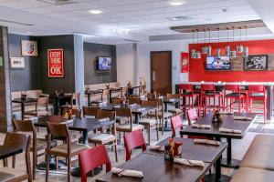 Restaurace v ubytování Holiday Inn & Suites Denver Tech Center-Centennial by IHG