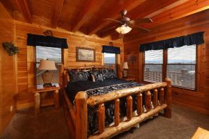 Ridgetop Theatre Lodge Cabin