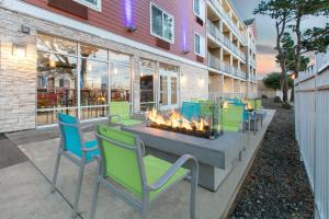 Gallery image of Holiday Inn Express Hotel & Suites Seaside Convention Center, an IHG Hotel in Seaside