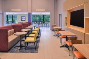 Imagem da galeria de Holiday Inn Express and Suites Bryant - Benton Area, an IHG Hotel em Bryant