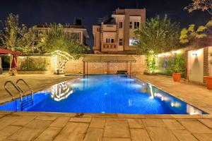 Piscina di Hotel Bhadgaon o nelle vicinanze