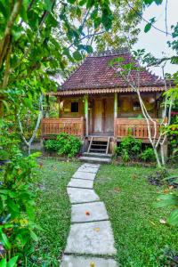 Ein Garten an der Unterkunft Swasti Eco Cottages