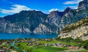 Fotografia z galérie ubytovania LakeGarden Apartment v destinácii Riva del Garda