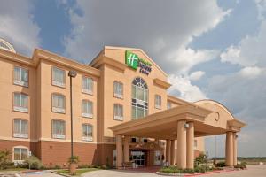 Gallery image of Holiday Inn Express Hotel & Suites Terrell, an IHG Hotel in Terrell