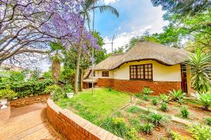 Gallery image of Amper Bo Guest House in Pretoria