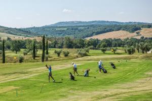 Tamu yang menginap di Terme di Saturnia Natural Spa & Golf Resort - The Leading Hotels of the World