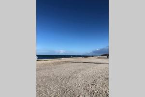 Photo de la galerie de l'établissement Kühlungsborn Ferienwohnung Sonnenresidenz, à Kühlungsborn 23 autres photos