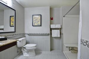 Holiday Inn Express Hotel & Suites Milwaukee-New Berlin, an IHG Hotel