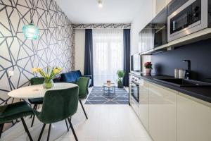 Kuchyňa alebo kuchynka v ubytovaní BpR KYANIT Design Apartments with A/C