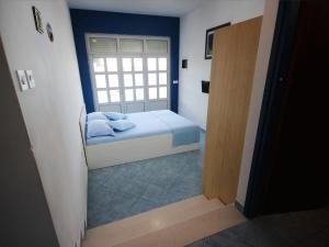 Posteľ alebo postele v izbe v ubytovaní Žal Beach Apartments